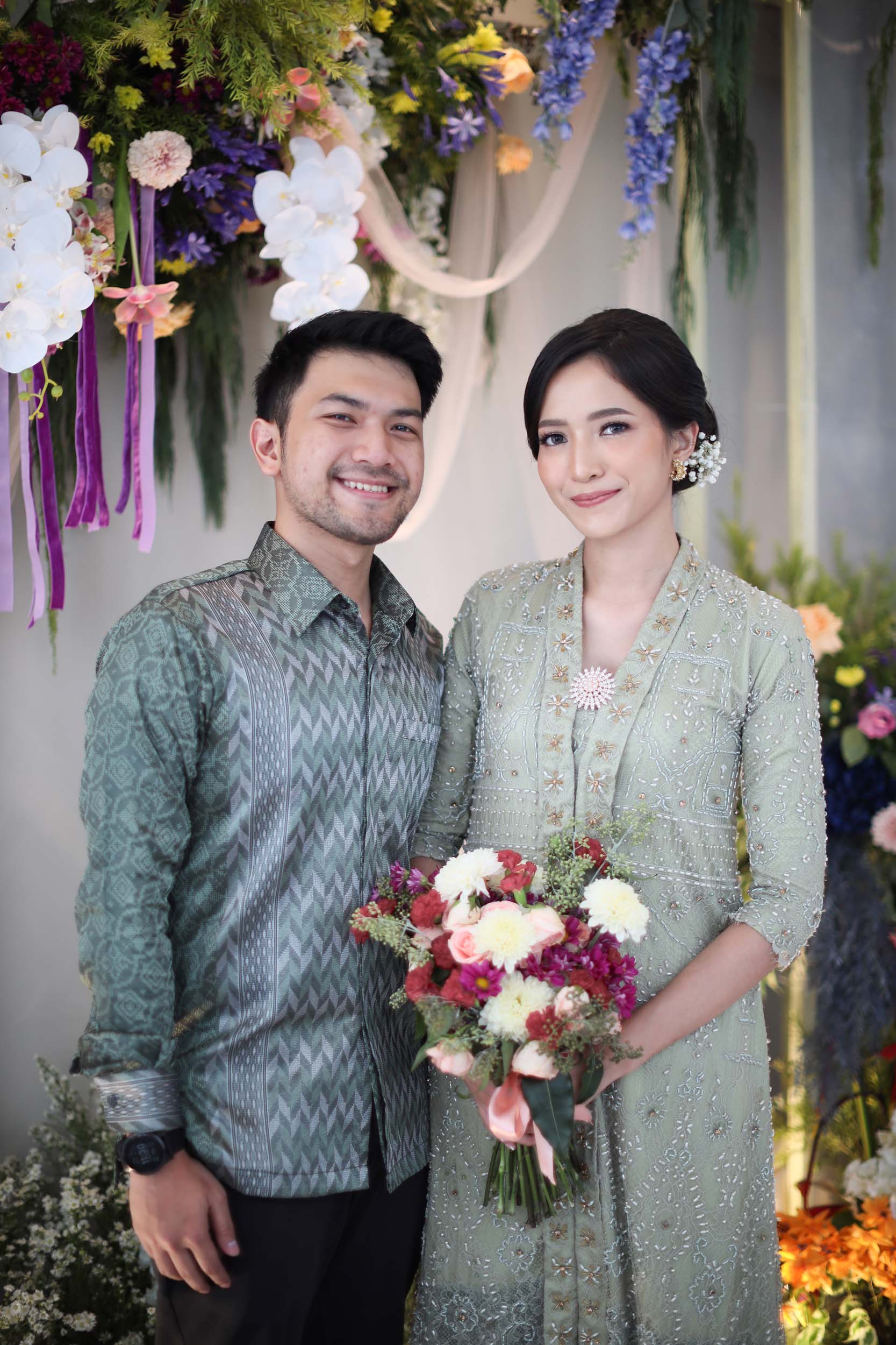 Hani Raihan Slide Vertikal A 8