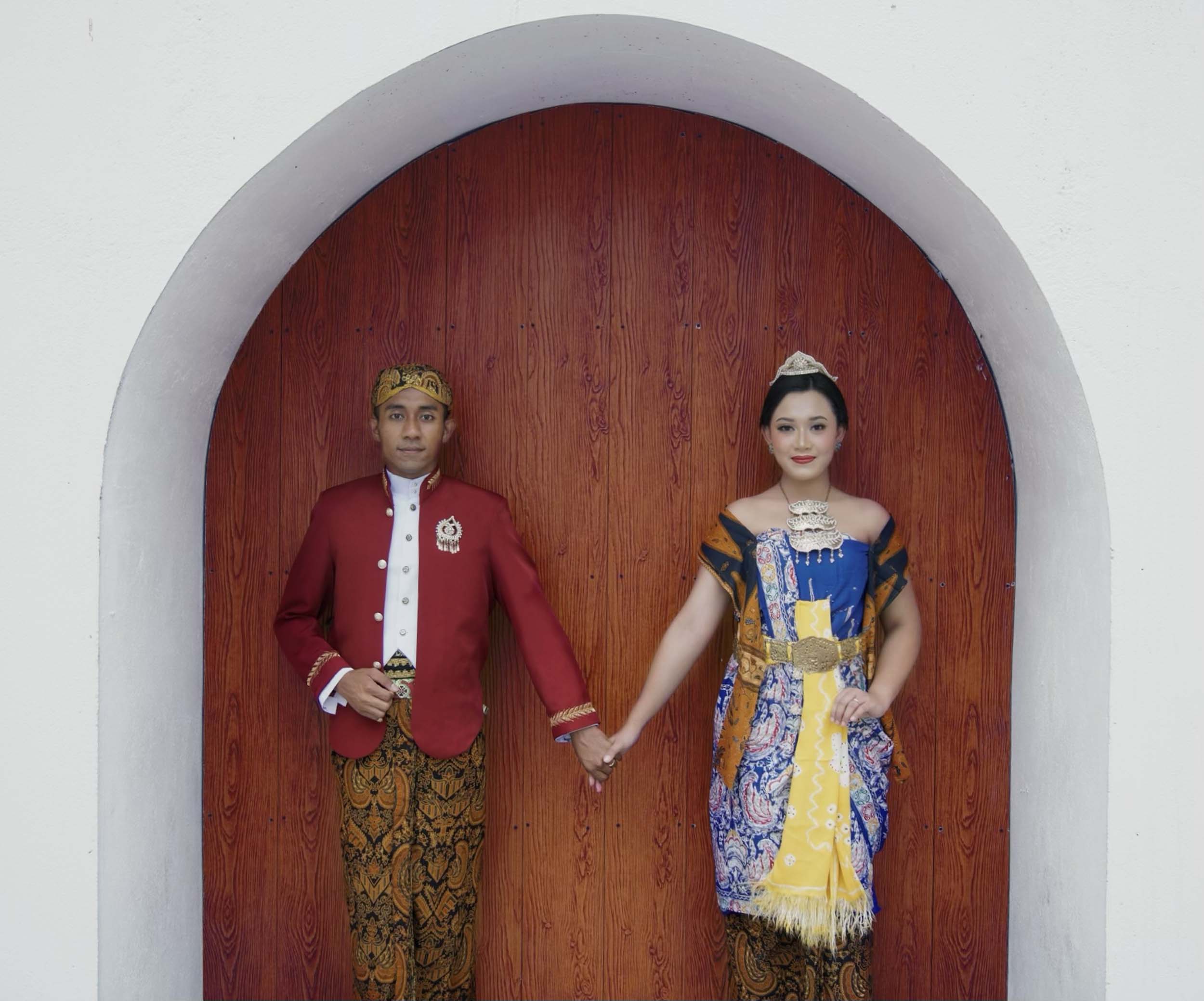 Veronica Albert Jawa 1